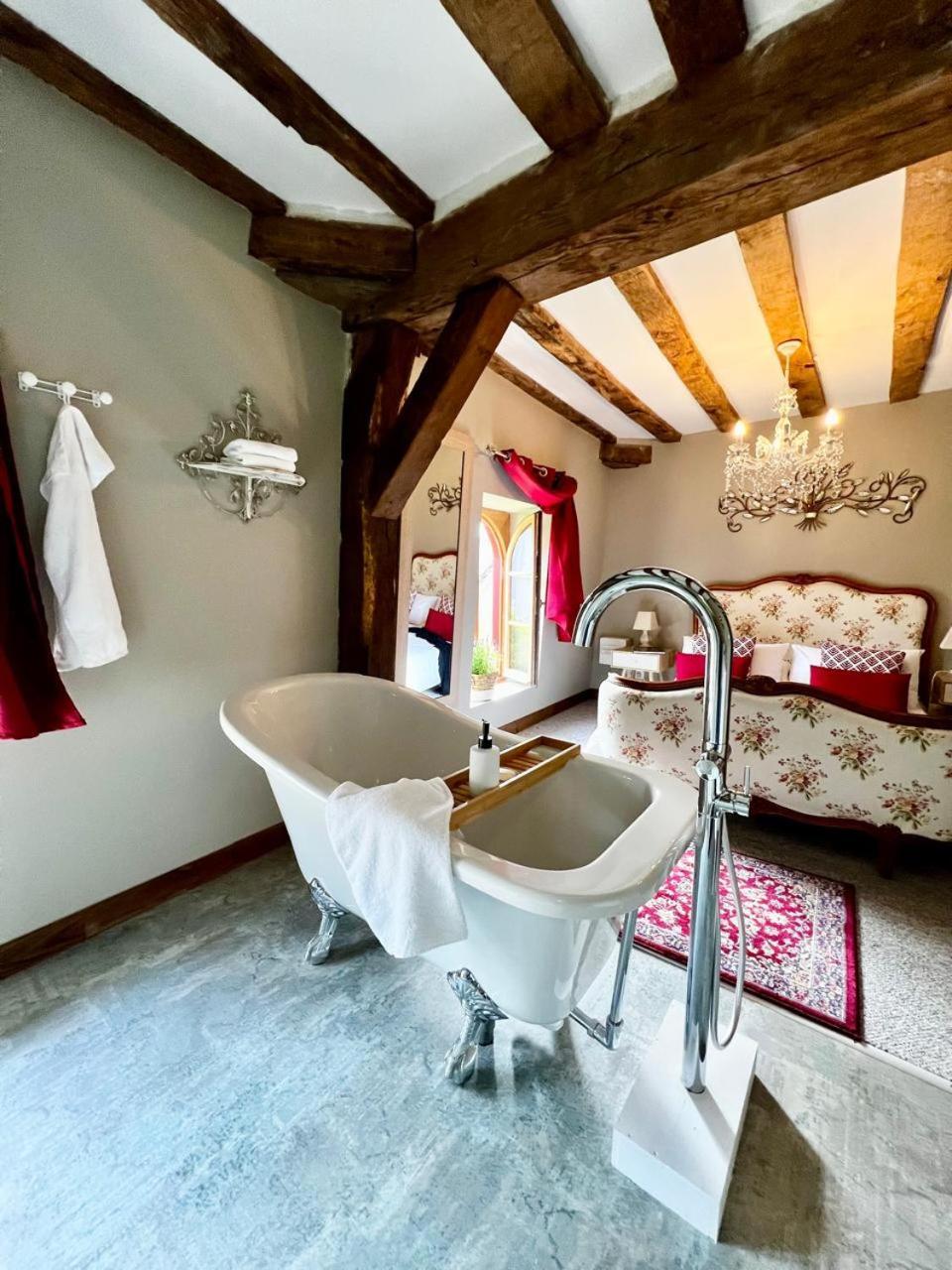 Vincent B&B Boussac  Buitenkant foto